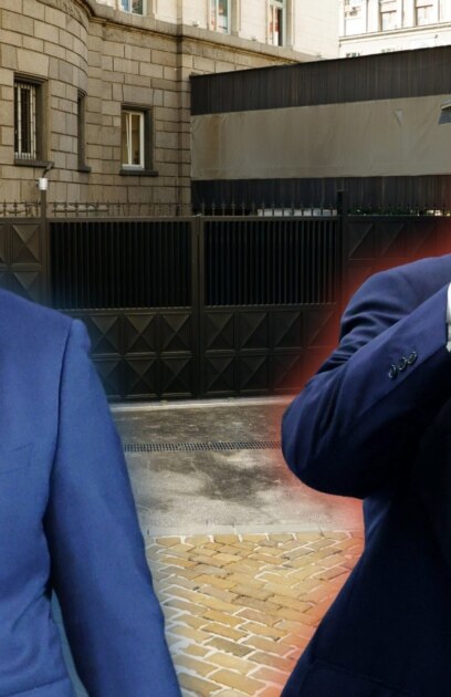 Звън на чук рязане с флекс и малко прахоляк на