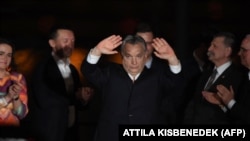 Prim-ministrul Ungariei, Viktor Orbán, sărbătorește la Budapesta câștigarea alegerilor parlamentare din 2018. 