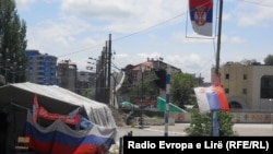 Barikada na severu Mitrovice, fotografije uz tekst: JASMINA ŠĆEKIĆ