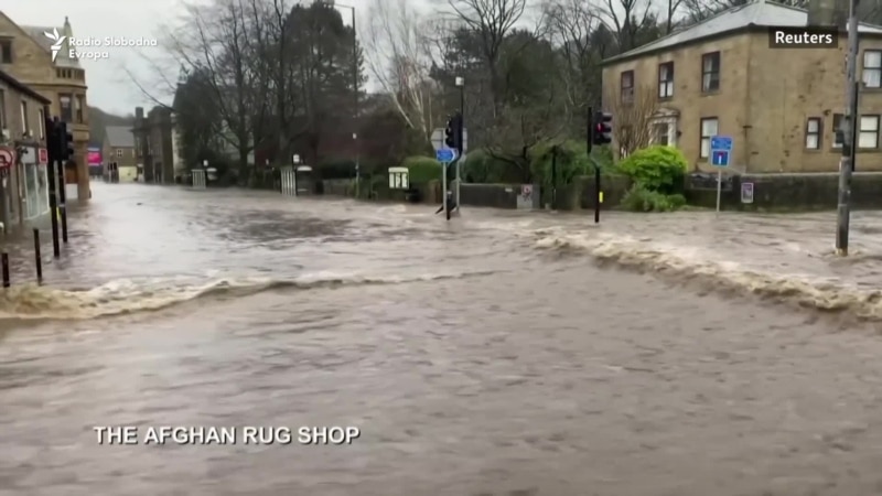 Oluja donela poplave u Veliku Britaniju