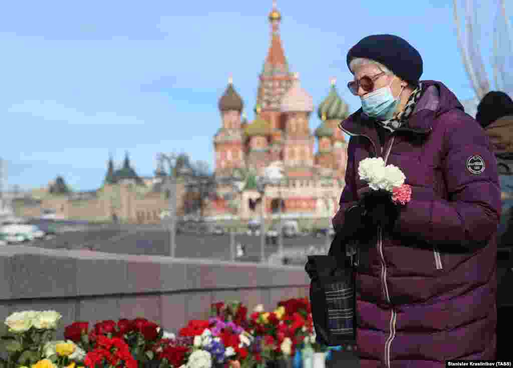 &quot;Это&nbsp;мемориальное мероприятие, не митинг и не шествие, они сейчас в Москве запрещены из-за антиковидных ограничений&quot;,&nbsp;&ndash; написал в фейсбуке оппозиционер Илья Яшин