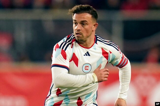 Xherdan Shaqiri në një ndeshje për Chicago Fire kundër New York Red Bulls, në MLS, prill 2024.