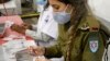 Izraelski eksperti za pandemiju preporučili su četvrtu bost dozu za starije od 60 godina i zdravstvene radnike
