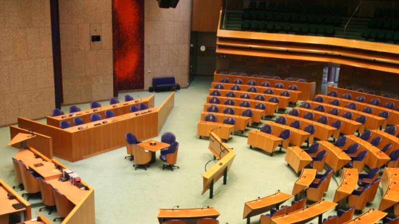 Парламент Нидерландов призывает правительство признать Геноцид армян