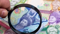 Diňle: Türkmenistanda dollaryň 'gara bazar' nyrhy birden peseldi