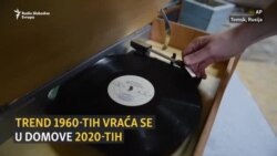 Sovjetski radio sa gramofonom ponovo u modi