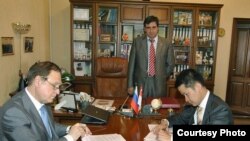 Дәүләт һәм муниципаль идарә академиясе җитәкчелегенең Сингапур хөкүмәте вәкилләре белән килешү имзалавы