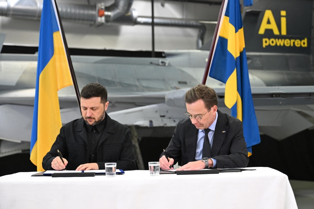Зеленський анонсував «сильний крок» щодо винищувачів Gripen під час візиту до Швеції