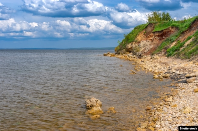 Каховське водосховище поблизу села Скельки у Василівському районі Запорізької області