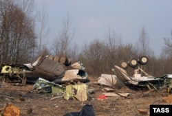 Обломки польского Ту-154 под Смоленском. Фото сделано 14 апреля 2010 года, через 4 дня после катастрофы