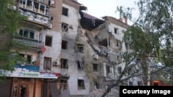 Ресей күштерінің әуе шабуылынан бүлінген көпқабатты тұрғын үй. Запорожье, Украина, 19 шілде, 2026 жыл.