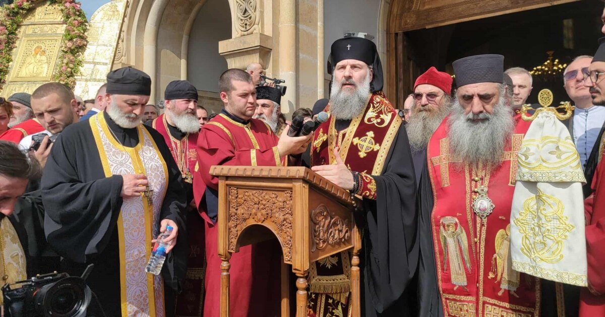 მოსაყდრე შიომ კობახიძის გვერდით „აბორტების დარეგულირება და გამკაცრება“ მოითხოვა