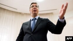 Serbia -- Serbian Prime Minister Aleksandar Vucic gestures during an interview with the AFP in Belgrade, September 14, 2016