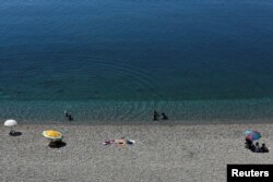 Пустые пляжи в Турции в июле 2016 года
