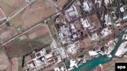 Спутниковый снимок ядерного комплекса Йонбен в 100 километрах от Пхеньяна