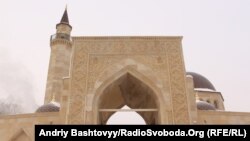 Мечеть Ар-Рахма розташована на вулиці Лук’янівська, 46 