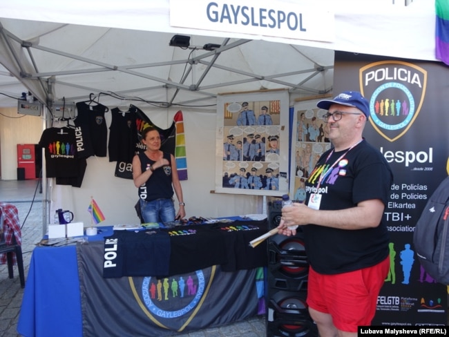 Палатка Gaylespol в Барселоне