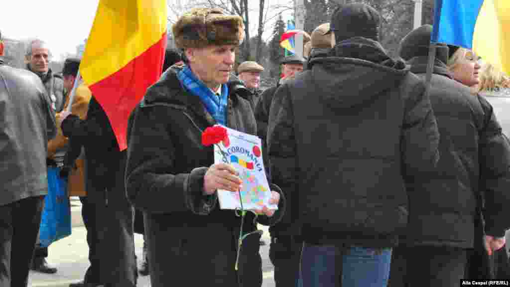 Membri şi simpatizanţi ai Consiliului Unirii au marcat şi ei 95 de ani de la Unirea Basarabiei cu Rom&acirc;nia