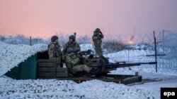 Українські військові біля Маріуполя, 31 грудня 2016 року 