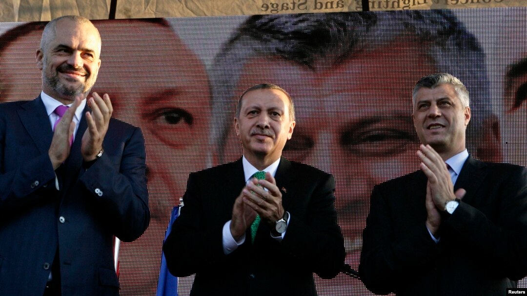 Premijer Albanije Edi Rama, tada predsednik Turske Redžep Tajip Erdogan i u to vreme kosovski premijer Hašim Tači u Prizrenu 2013.