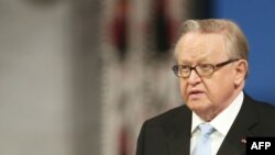 Marti Ahtisaari - foto nga arkivi