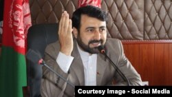 د افغانستان د کورنیو چارو سرپرست وزیر حیاتالله حیات