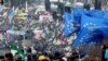 Украина: сотни тысяч на майдане