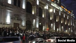 Luni seară la protestul de la București