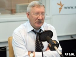 Олег Морозов