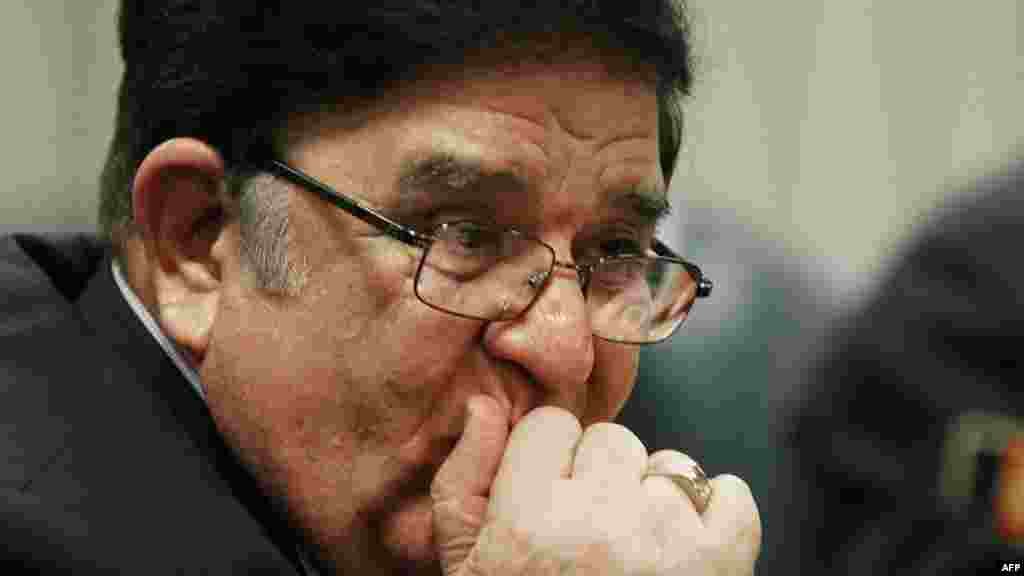 Abdul Rahim Wardak -- WITHDRAWN Pashtun Vice-presidential running mates: Shah Abdul Ahad Afzali (ethnic Tajik) and Sayed Hussain Anwari (Hazara) Wardak (born in 1940) is a former minister of defense who most recently served as a security adviser to the president. The U.S.-educated Wardak played a key role in rebuilding the Afghanistan National Army but was sacked after a no-confidence vote by parliament in 2012 over alleged security failures. During the Soviet occupation of Afghanistan in the 1980s, Wardak led one of the Islamist mujahedin groups fighting the Afghan communist regime and its Soviet backers. He gave no reason for his withdrawal from the presidential race in mid-March and did not back any other ca