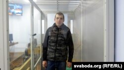 Громадянин Білорусі, звинувачуваний за шпигунство, Юрій Політика. Суд у Чернігові, 3 квітня 2019 року