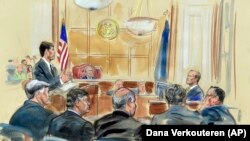 Skicë e gjykatës: Rick Gates duke u përgjigjur në pyetjen e prokurorëve në gjykimin ndaj Paul Manafort.