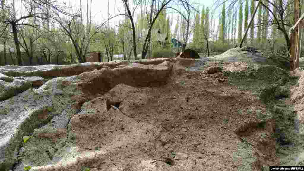 Суу ташкыны чарбактарды лака ылайга толтуруп салган.&nbsp;