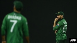 د پاکستان لوبغاړي تر لوبې وروسته 