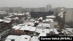 Ninsoare la București și minus 3 grade Celsius după câteva zile cu temperaturi peste 10 grade, 12 februarie 2021