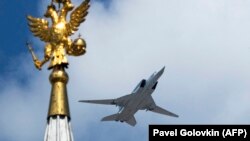 Літак Ту-22М3 під час військового параду в Москві, 2020 рік