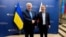 Андрій Сибіга (ліворуч) і Радослав Сікорський під час зустрічі у Варшаві, 3 липня 2026 року
