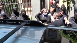 «Քեզ շատ քիչ ժամանակ է մնացել, դիմացի՝ կգանք». Բագրատ Գալստանյանը ուղերձ հղեց իշխանությանն ու ձերբակալվեց
