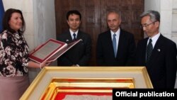 Ceremonia e inaugurimit të Gurit të Paqes