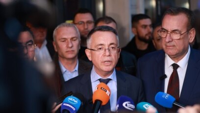 ДПС Доган ще продължи да подкрепя правителството най малко до получаване на