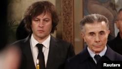 ირაკლი კობახიძემ 9 ივნისს გამართული ბრიფინგი ბიძინა ივანიშვილის ქებას მიუძღვნა.