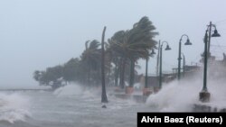 "Irma" tupany demirgazyk Karib adasynda Fajardo, Puerto Riko, 6-njy sentýabr, 2017. 
