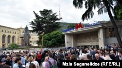 Станции метро сегодня оказались закрытыми