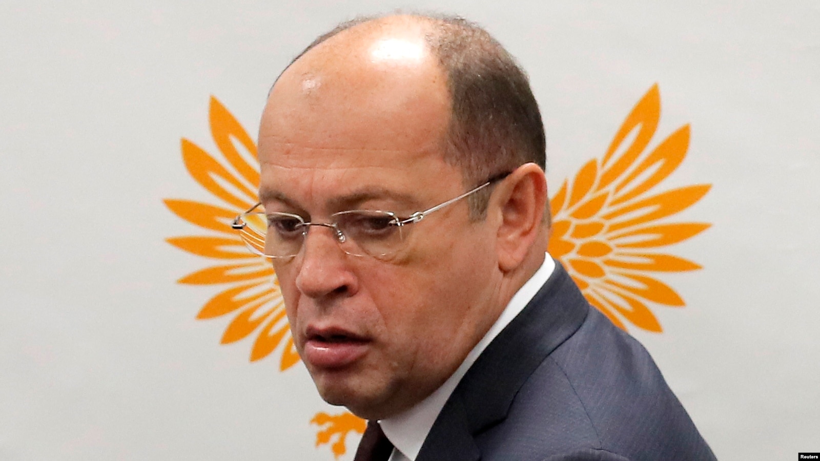 Братская помощь. Как футбольный чиновник из России стал сербом
