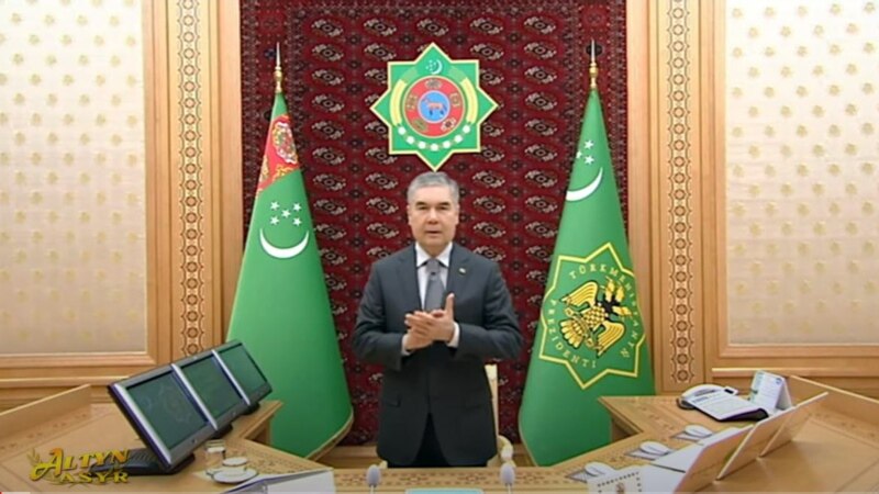 Президенти Туркманистон курсии раисии порлумонро соҳиб шуд