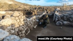 Археологи досліджують стародавнє поселення біля майбутнього залізничного підходу до Кримського мосту, 2017 рік