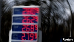 Prețurile carburanților atacă granița 3 euro/ litru la Berlin. Imagine din 1 aprilie 2026.