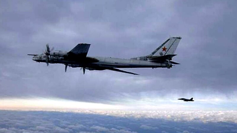 Американски ловци пресретнале руски авиони во близина на Алјаска - рутинска акција