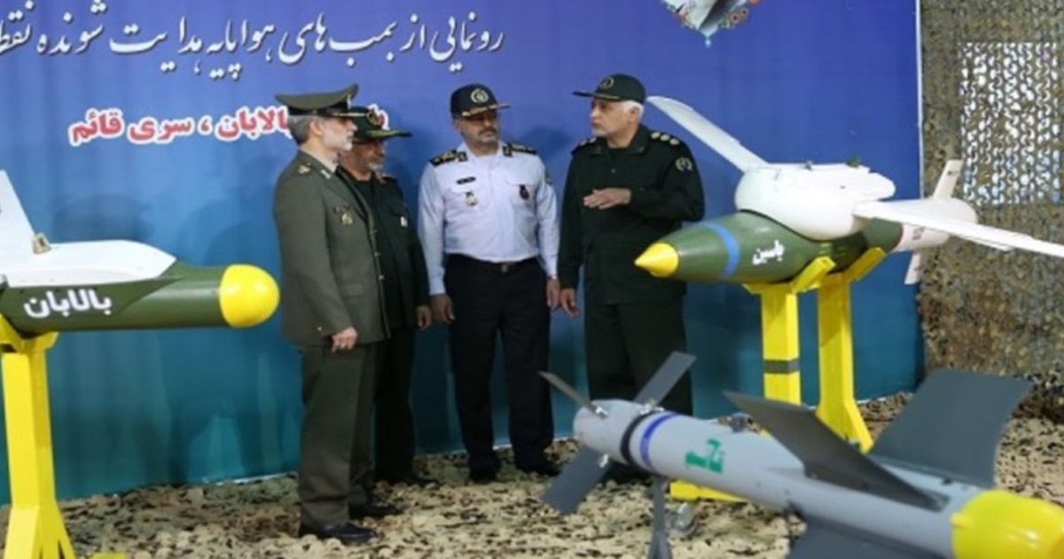 Iran 'Công bố' ba loại bom thông minh có thể sử dụng trên máy bay không người lái.