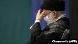  آیت‌الله خامنه‌ای در ۲۴ آذر ۱۳۹۹ با درخواست دولت برای تمدید مهلت بررسی دو لایحه پیوستن به «گروه ویژه اقدام مالی» در مجمع تشخیص مصلحت نظام موافقت کرد